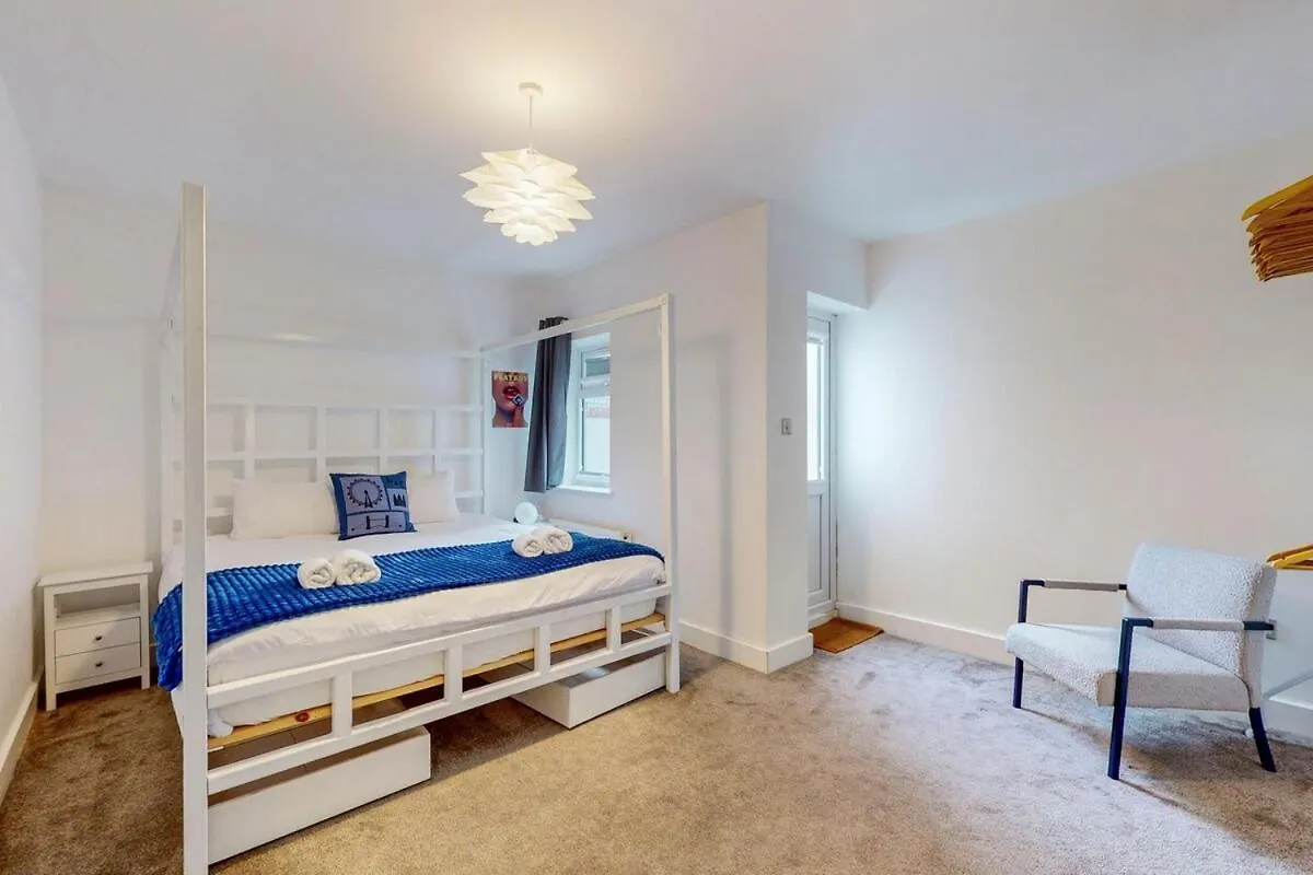 Apartment Spacious & Comfortable 2Br Apt Close To Stratford London United Kingdom